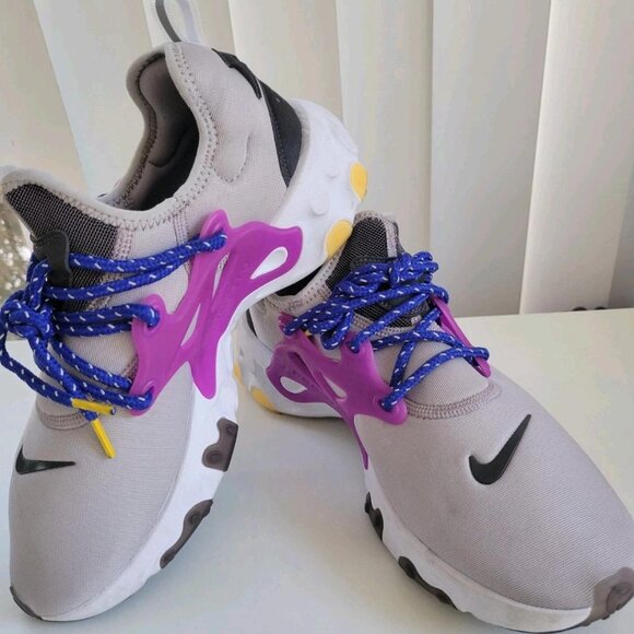 Nike React Presto Women's Size 10 Running Shoes CD9015-003 - Picture 1 of 7